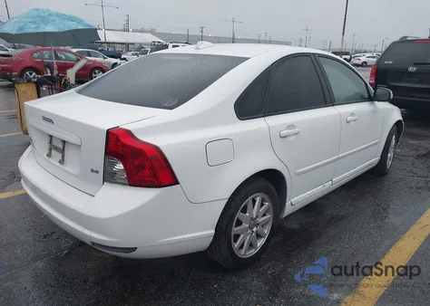 2008 Volvo S40 2.4I/2.4L из США, поврежденный, VIN YV1MS382082381880
